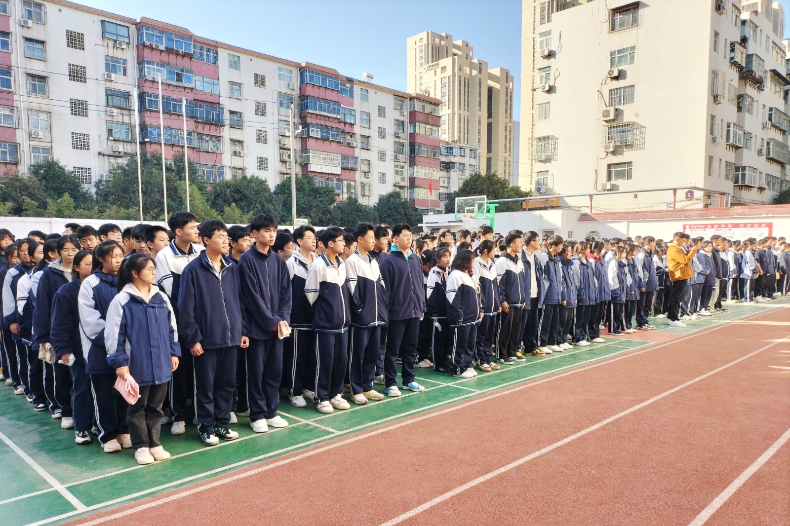 27002419.jpg 27002419.jpg